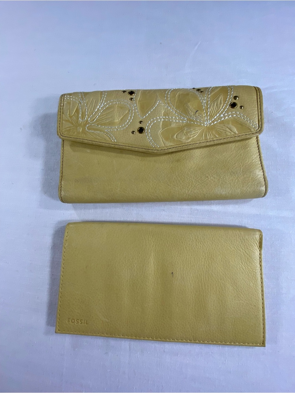2 pc Yellow Fossil Leather Checkbook Cover & Billfold Wallet Clutch